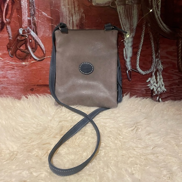 New??? Roots Tribe leather bag - Picture 2 of 7